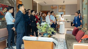 Nhiều người đã chốt mua ngay khi tham quan căn hộ mẫu The Privé  - 2