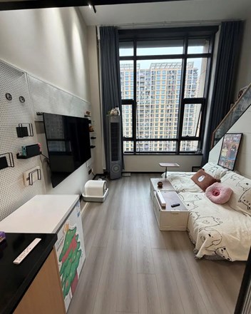 Người có kinh nghiệm chia sẻ nguyên tắc mua nhà giai đoạn 2026–2027: Ưu tiên nhà cũ, chọn nhà rộng, tránh 3 loại dễ “mắc kẹt” tài chính - 1