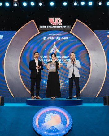 📌 Đằng sau danh hiệu của QueenLand Group: vốn mỏng, vay nhiều, hệ sinh thái phân mảnh - 1