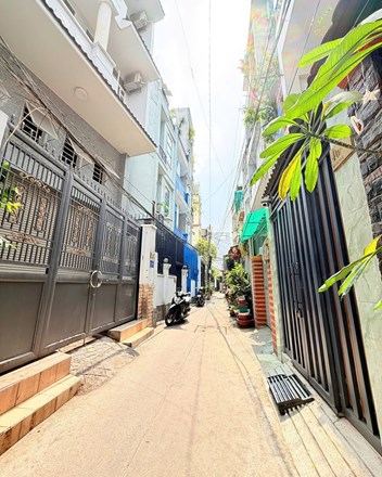 Không biết đến lúc nào, giá nhà sẽ chịu đi chậm lại để chờ người mua? - 1