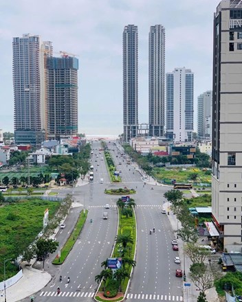 Làm Sao Để Lấy Lại "Trăng Thề" Cho Các Nhà Đầu Tư Bất Động Sản Nghỉ Dưỡng? 🏖️💔 - 1