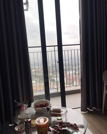 Có một thực tế ngày càng phũ phàng với người trẻ: Căn nhà đầu tiên đang dần vượt khỏi tầm tay của những người chỉ biết trông chờ vào lương hằng tháng - 1