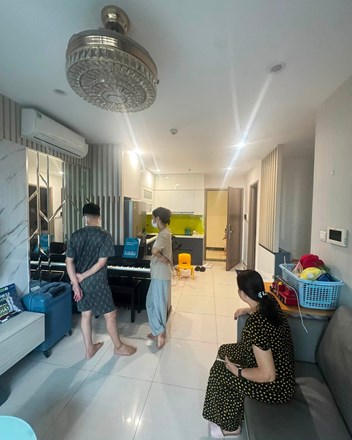 Khi giá chung cư Hà Nội "hạ nhiệt" ở mức 123 triệu đồng/m²: Thôi thì có giảm không đáng kể nhưng vẫn là niềm vui của người mua nhà - 1