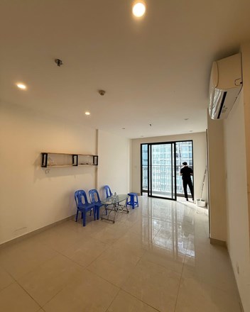 Bản trường ca của những ông bố bà mẹ hết đời vẫn chưa dám nghỉ: Mua nhà, mua nhà, và mua nhà cho con - 1