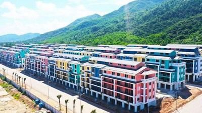 Nghịch lý trên thị trường: Cổ phiếu của nhiều đại gia bất động vẫn liên tục tăng ‘nóng’ bất chấp kết quả kinh doanh ‘kém sắc’?