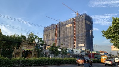Dự án Roxana Plaza: Đã xây đến tầng 32 vẫn chưa xong pháp lý, sai phạm đã được hợp thức hóa? 