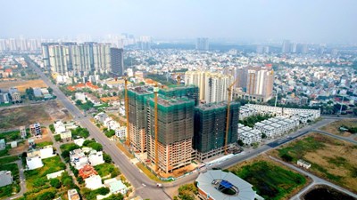 Doanh nghiệp BĐS hàng tồn kho phình nổ – nợ vay bốc đầu: Người mua nhà đang đứng trước rủi ro lớn hơn họ nghĩ?