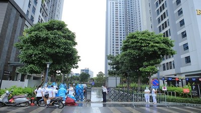 Chung cư Gold Mark City: Tranh cãi nảy lửa chuyện 