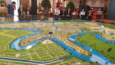 Đẩy nợ cho khách hàng từ chính sách bán hàng ‘hỗ trợ vay nợ mua nhà’
