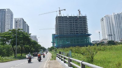 Giá nhà đất vẫn cao