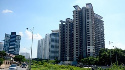 Ngân hàng ồ ạt bán nợ bất động sản
