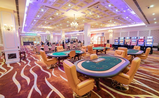 Quốc tế Hoàng Gia - Chủ casino lớn nhất Quảng Ninh: Lỗ 20 quý liên tiếp, chật vật trên sàn chứng khoán - 1