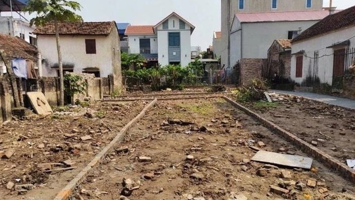 Hà Nội lại "nổi sóng" đất vùng ven: Khi rủi ro "đu đỉnh" lộ diện, bạn có đủ tỉnh táo để rút chân?  - 1