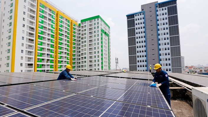 Sống ở chung cư, có được lắp điện mặt trời để giảm tiền điện được không? - 1