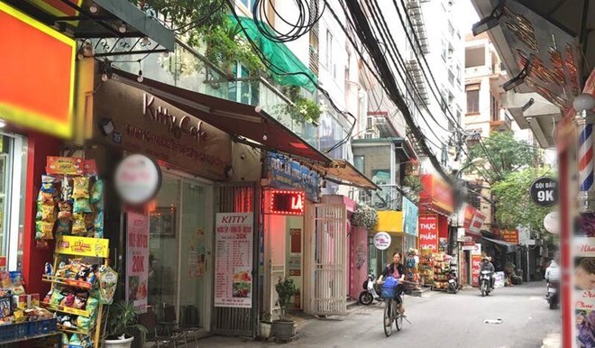 Nhà thấp tầng Hà Nội có giá gần 200 triệu/m2: Không ai mua nhưng cũng không ai giảm giá 🥲🥲  - 1