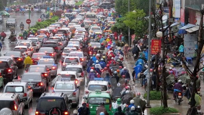 Hà Nội muốn giãn dân, nhưng cao ốc trong nội đô vẫn mọc không kịp đếm  - 1