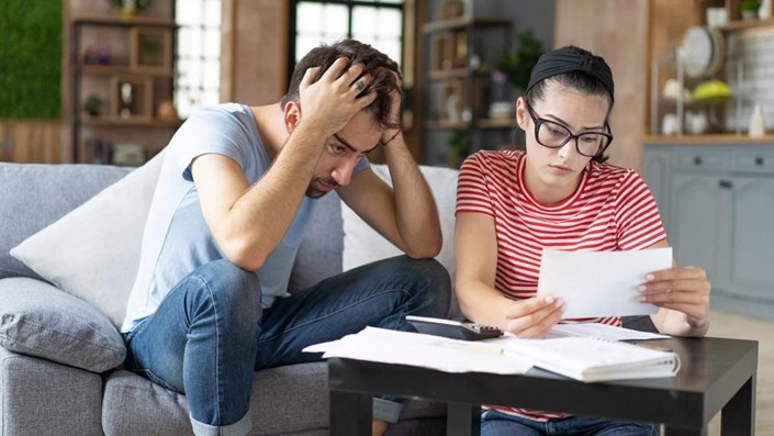"Vay mua nhà lãi 15%, trong khi cho thuê chỉ được 2-3%/năm. Thế thì mua làm gì, cứ thuê cho khỏe?"  - 1