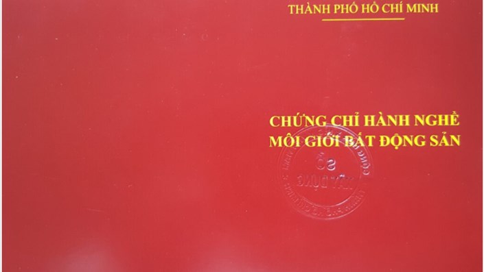 📢 Môi giới bất động sản đăng tin trên mạng xã hội phải ghi số chứng chỉ: Bước ngoặt cho một thị trường minh bạch hơn?  - 1