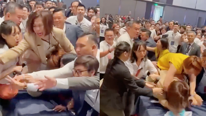 📹 Clip khách trèo bàn, chen lấn giành phiếu mua căn hộ ở Bình Dương gây bão mạng - CapitaLand lên tiếng: “Chỉ là khoảnh khắc ngắn, an toàn khách hàng luôn là ưu tiên số 1.” - 1