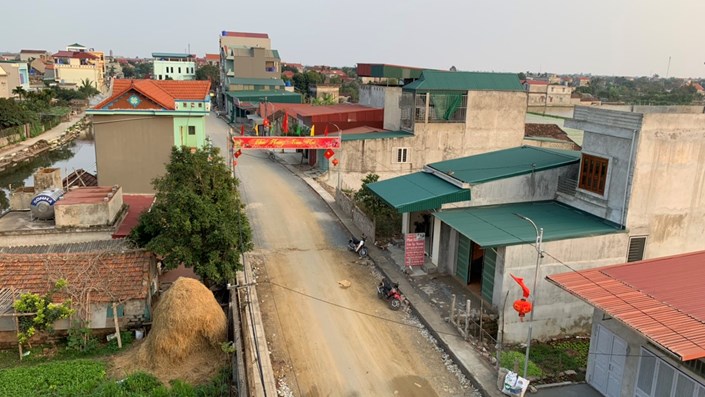 Cứ có tiền là mua đất  - 1