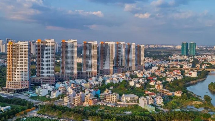 Khách hàng bị say trong ma trận cháy hàng  - 1