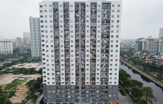 Thay các bác đi xem mấy khu NOXH, giá nhảy 5 lần, chạm 90 triệu/m² ở Hà Nội luôn rồi! 😵‍💫 - 1