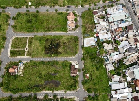 Gom đất, xẻ lô từ 2026: Luật mới "thả xích" cho anh em mình rồi, không còn cảnh ôm đất rồi ngồi khóc nữa!  - 1