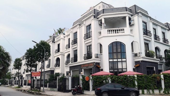 Biệt thự 500 triệu/m² ở Hà Nội: mua đẳng cấp hay mua thêm… 10 năm chờ người mua lại? - 1