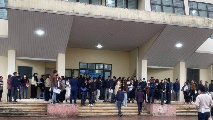 Thoát cảnh ngủ đông, "cá mập" dịch vào miền Nam săn hàng - 1