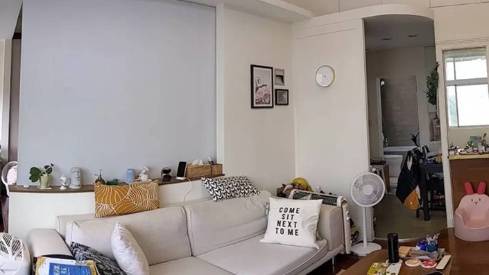 Căn nhà ngày càng nhiều đồ, nhưng con người lại ngày càng ít chỗ - 1