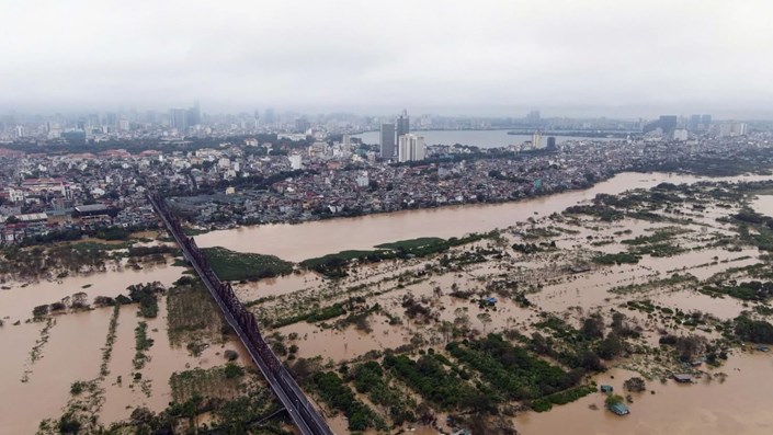 Tuổi trung niên và “combo huỷ diệt”: ly dị, mất việc, nhà dính giải tỏa - 1