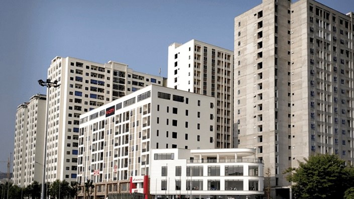 Giá nhà tăng cao khiến người dân ngày càng khó mua nhà, nhiều người đặt câu hỏi: phải có thu nhập bao nhiêu thì mới nên vay mua nhà?  - 1