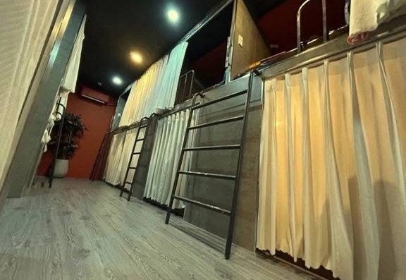 Cà phê giường nằm có phải nhà nghỉ thu nhỏ? – Khi cà phê không còn chỉ để uống mà để… ngủ luôn cho tiện - 1