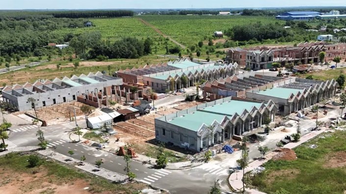 🏢 Gian lận hồ sơ nhà ở xã hội tại Đồng Nai: Khi chính sách an sinh bị biến thành "miếng bánh" trục lợi! - 1