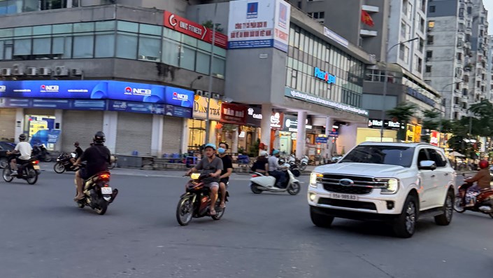 Vay mua nhà lãi cao như bây giờ trả 20 năm xong là bạn tặng luôn cho ngân hàng gần 2 căn nhà nữa - 1