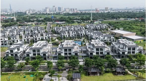 Nhà phố Sài Gòn giá 700 tỷ: Tiền nhiều để làm gì? Để mua… một căn nhà! - 1