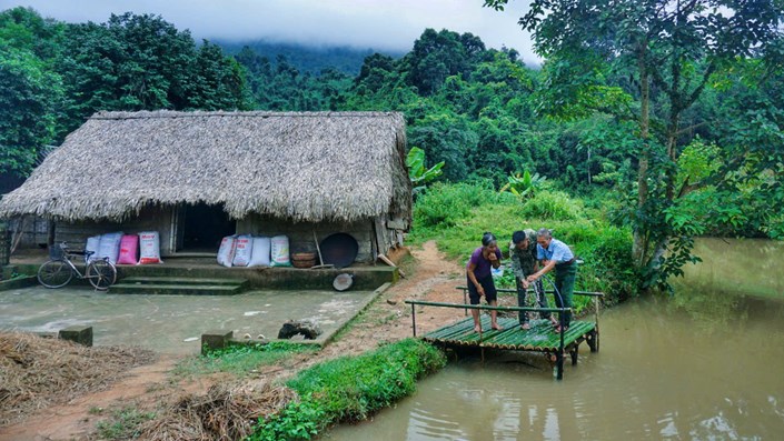  Lương 20 triệu 'đầu hàng' căn hộ 4-5 tỷ đồng, về quê sống có nhẹ tênh? - 1