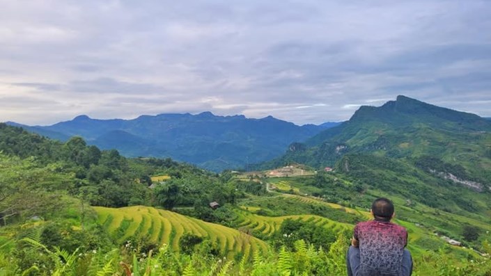 SÓNG BẤT ĐỘNG SẢN!  - 1