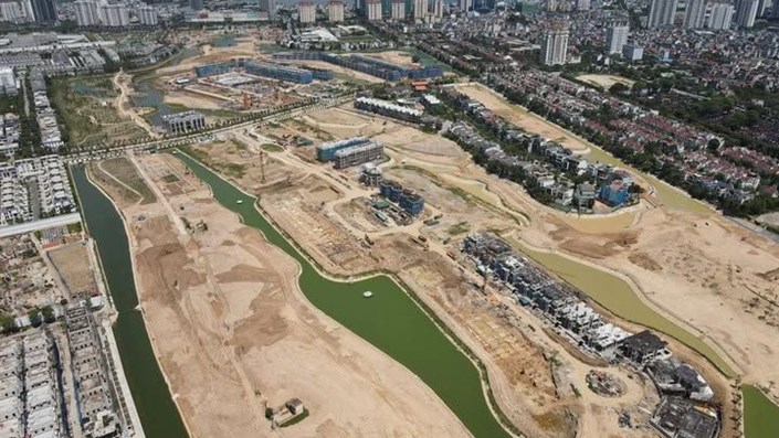 “NẾU BẠN ĐỦ XUẤT SẮC, TẠI SAO BẠN PHẢI SỐNG Ở HÀ NỘI? - 1