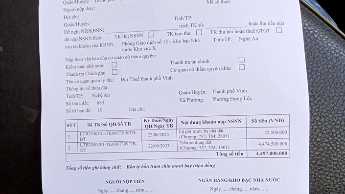 Căn nhà mơ ước trên mảnh đất cha mẹ để lại và tờ giấy báo thuế gần 4,5 tỷ đồng - 1