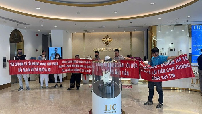 🟥 Lướt mạng xã hội thấy cảnh này… lại thêm một dự án khiến người mua căng băng rôn đòi tiền  - 1
