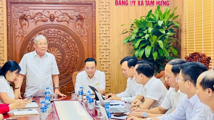 Bác Thản “điếu cày” tái xuất ở Tam Hưng  - 1