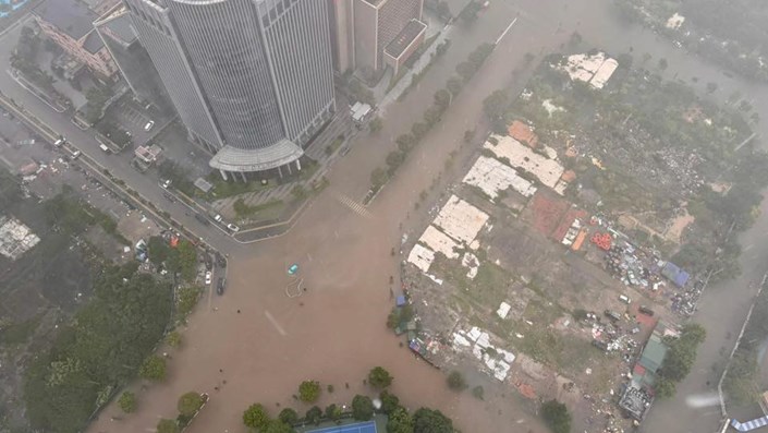 Thay bạn xem nhà ngày mưa ☔Khi Keangnam hóa “vịnh”, Ciputra thành “cảng nước sâu”, và những khu đô thị tỷ đồng bỗng lộ ra điểm yếu không ai muốn thấy.  - 1