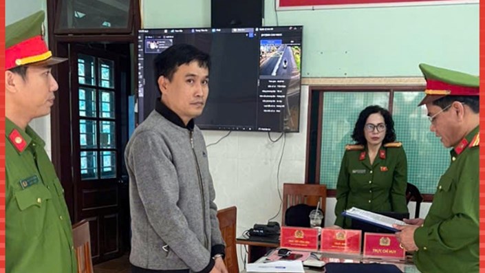 Nguy cơ mất nhà vì nhờ đứng tên sổ đỏ khi vay ngân hàng 🎭  - 1