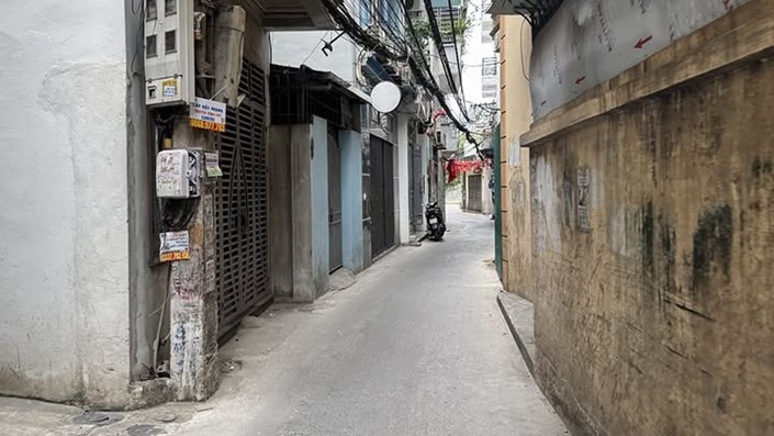 Nhà thóp hậu bỗng nhiên 'lên đời’, hết bị chê kém phong thuỷ 🧐  - 1