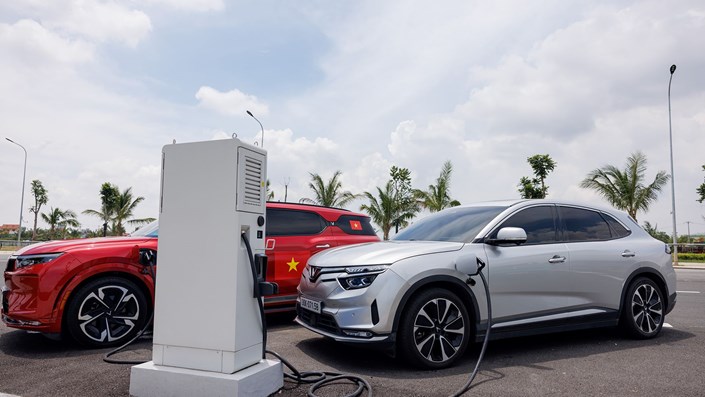 Chủ đầu tư đại lý VinFast tiết lộ công thức bán trên 10.000 xe ô tô điện mỗi năm từ mô hình kinh doanh “siêu độc” - 1