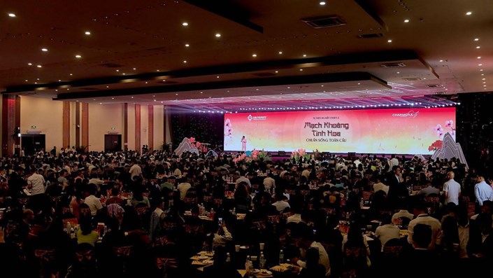 Gần 1.000 khách hàng dự lễ ra mắt tháp căn hộ Onsen 3 tại Nha Trang - 1