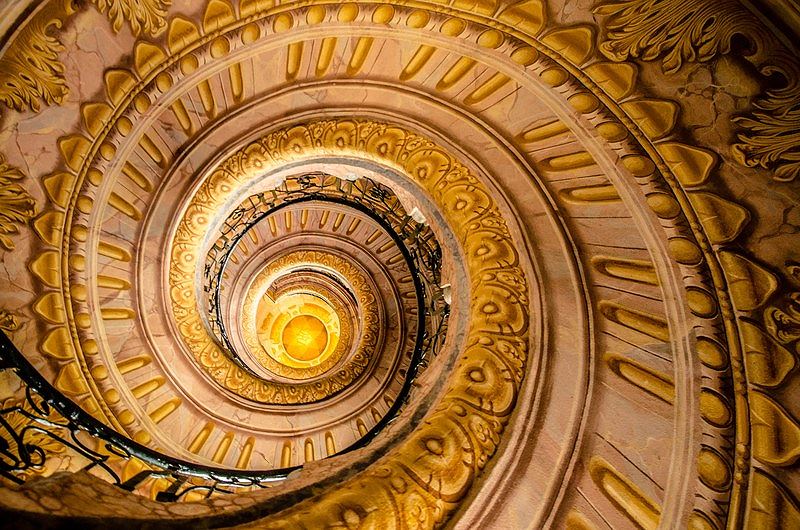 Chiêm ngưỡng 12 cầu thang có vẻ đẹp đáng kinh ngạc nhất trên thế giới - ảnh 1