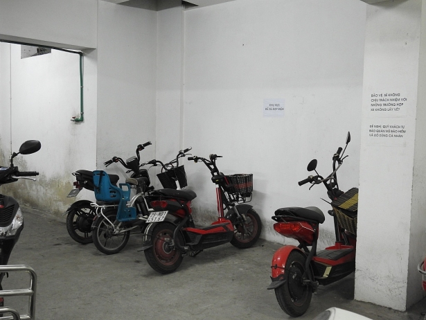 Dân chung cư 'khốn khổ' vì không có chỗ sạc xe điện khong co du cho sac xe dien van de duoc quan tam hang dau cua dan chung cu