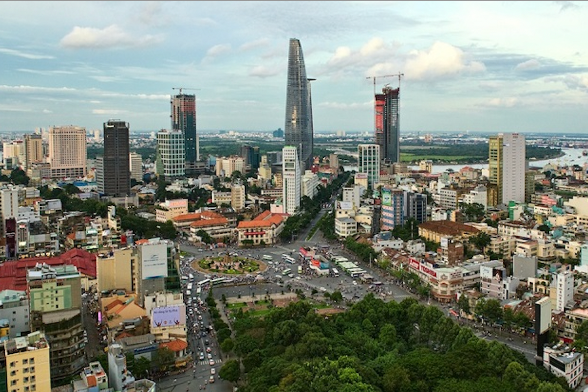 Dự báo 7 điểm nhấn nổi bật sẽ tác động đến thị trường Bất động sản năm 2025 - 1